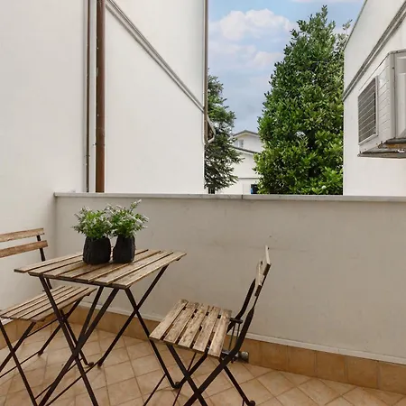 Residenza La Pietra By Mmega Pietrasanta
