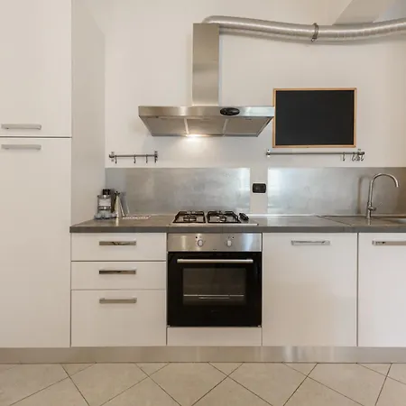 Residenza La Pietra By Mmega Pietrasanta